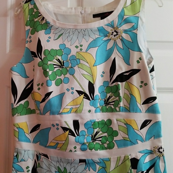 Dress👗👗 - Picture 2 of 4